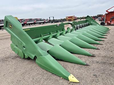 John Deere C12R Corn Head