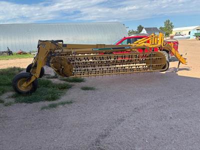 Vermeer R2800 Hay Rake