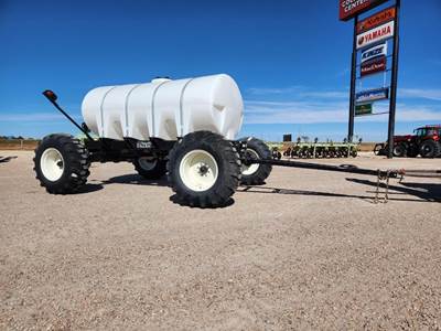 Patriot PATHFINDER 1600S Liquid Fertilizer Tender