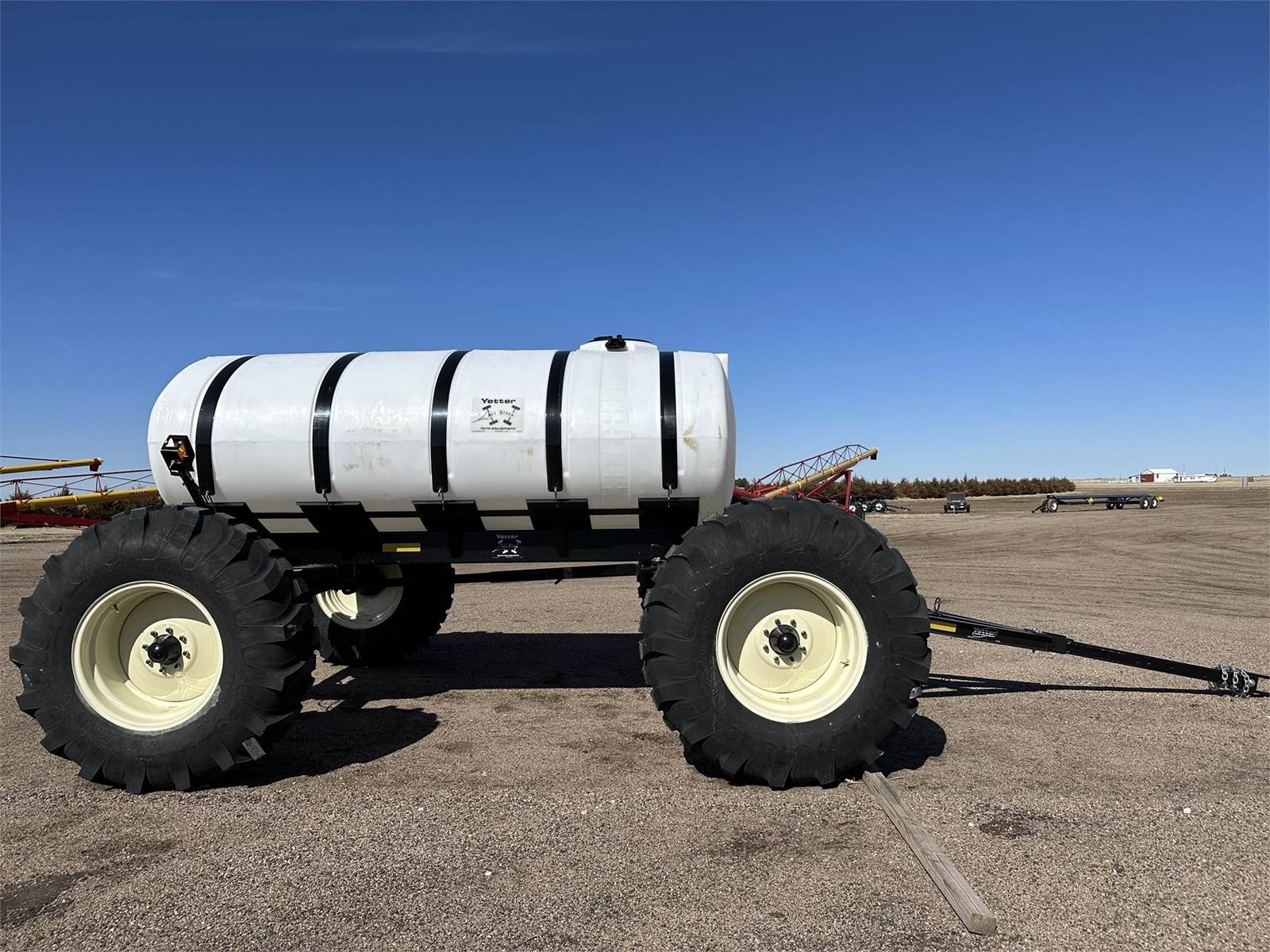 2022 Yetter 1600 Liquid Fertilizer Tender For Sale Hoxie, KS YTR033