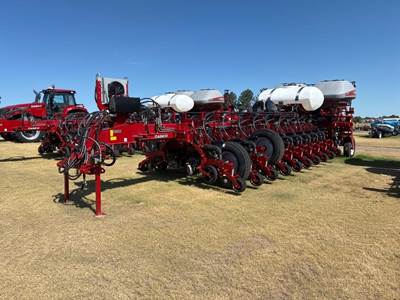 Case IH 2150 Planter / Row Unit