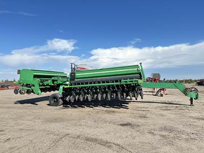 Great Plains 3S4000HDF-4810 Drill