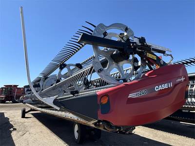 MacDon FD240 Platform