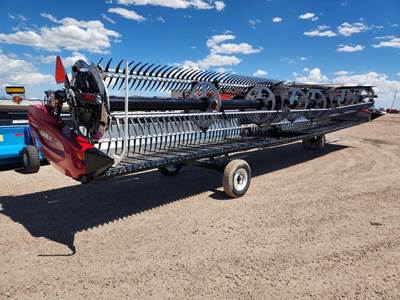 MacDon FD240 Platform