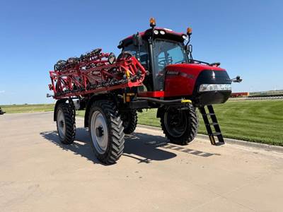 Case IH PATRIOT 3340 Self-Propelled Sprayer