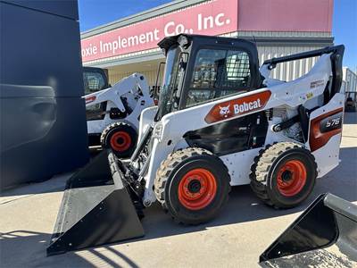 Bobcat S76 Skid Steer
