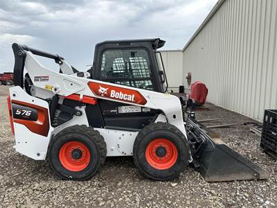 Bobcat S76 Skid Steer