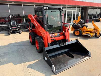 Kubota SSV65 Track Skid Steer