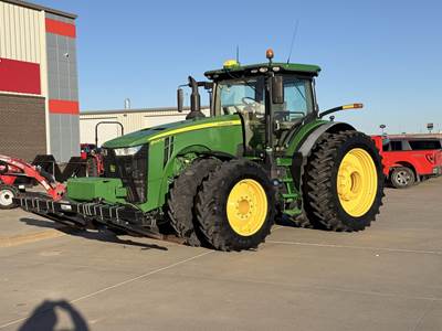 John Deere 8400R Tractor