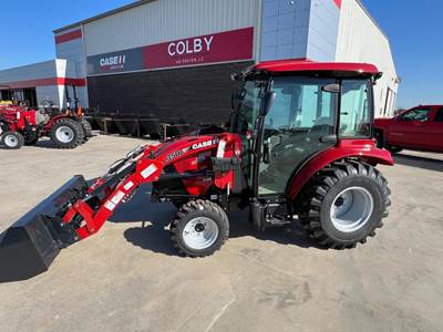 Case IH FARMALL 40C Tractor