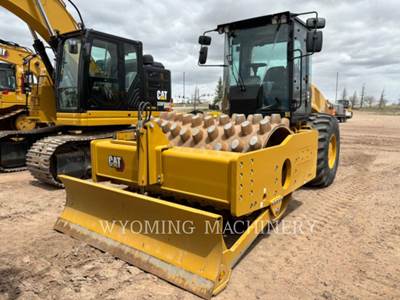 Caterpillar CP74B Material Transfer Vehicle