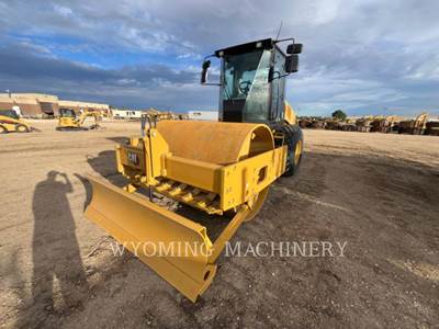 Caterpillar CS12 Material Transfer Vehicle