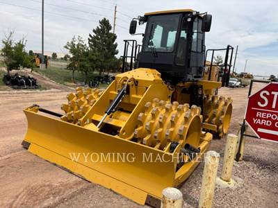 Caterpillar 815 Soil Compactor