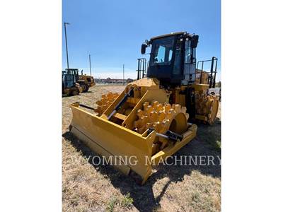 Caterpillar 815 Soil Compactor