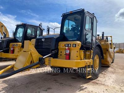 Caterpillar 627 Scraper