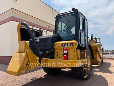 Caterpillar 627 Scraper