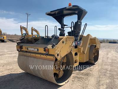 Caterpillar CB64 Smooth Drum Compactor