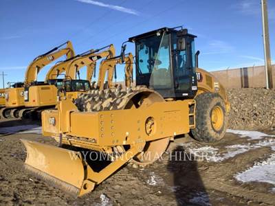 Caterpillar CS68B Smooth Drum Roller Compactor
