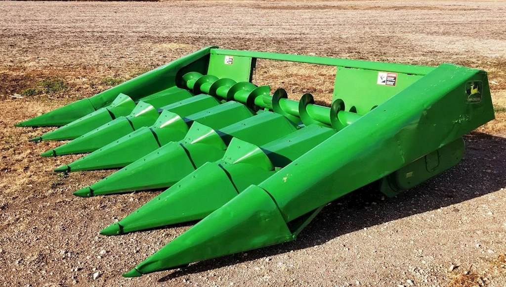 1981 John Deere 643 Corn Head For Sale Dyersville, IA 51933