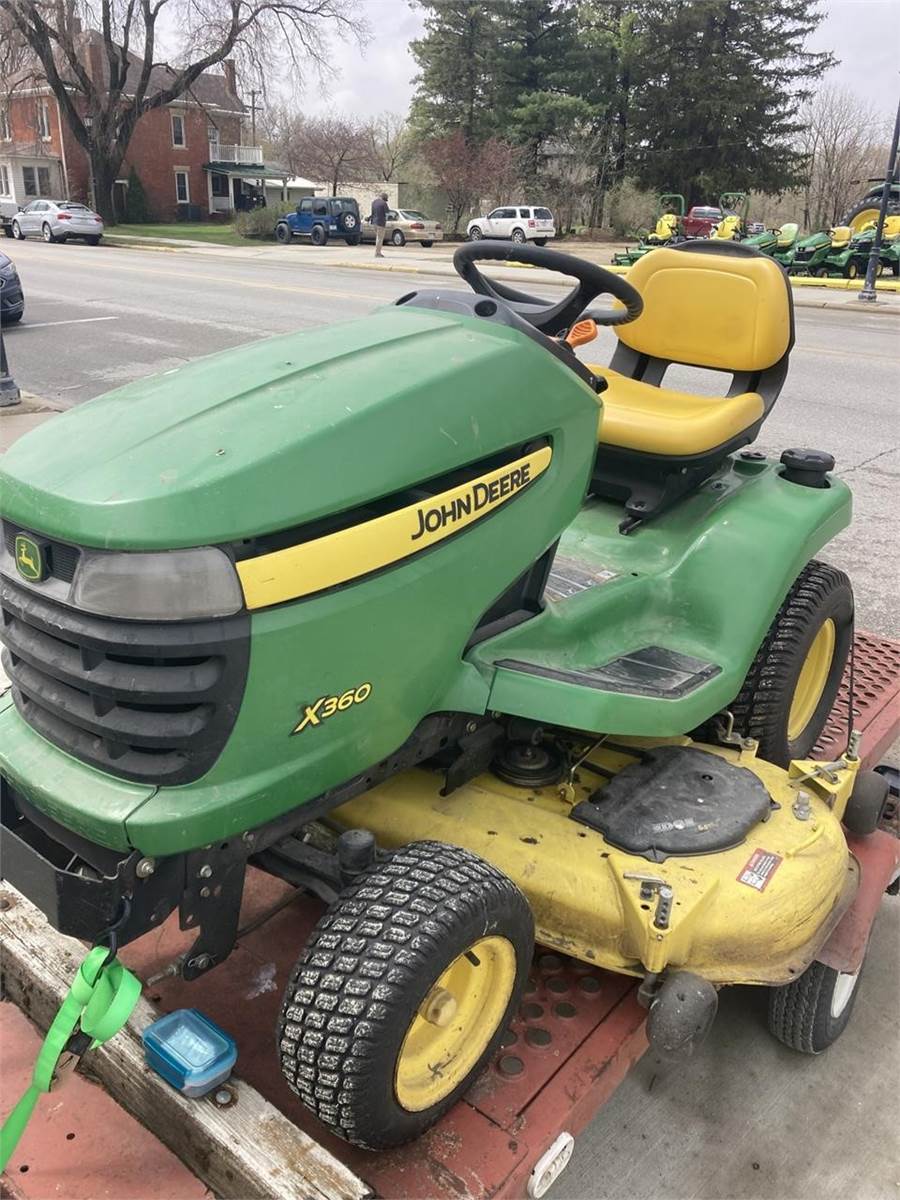 2012 John Deere X360 Riding Lawn Mower For Sale, 856 Hours Clermont