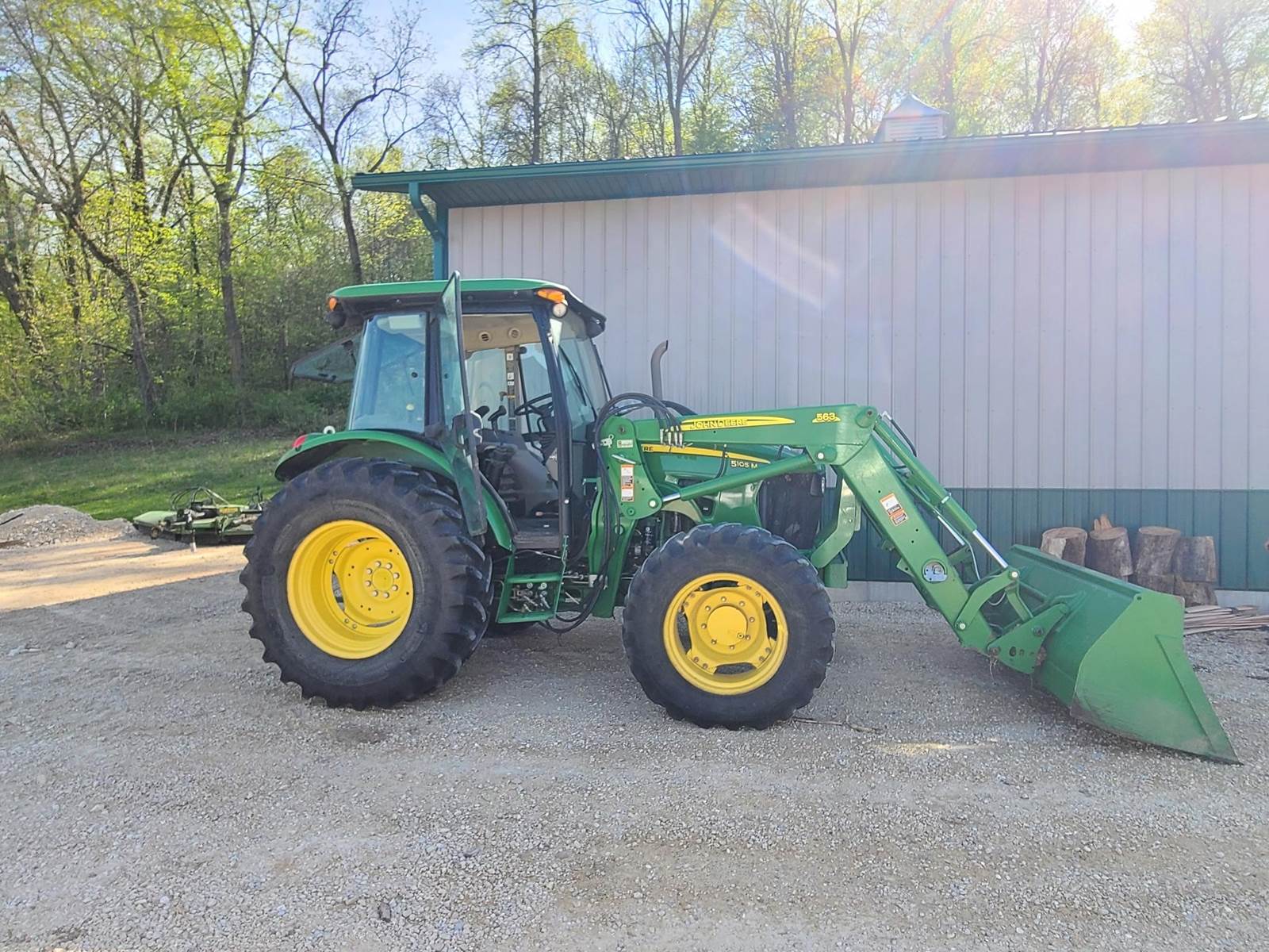 2011 John Deere 5105M Tractor For Sale, 1,393 Hours Elkader, IA