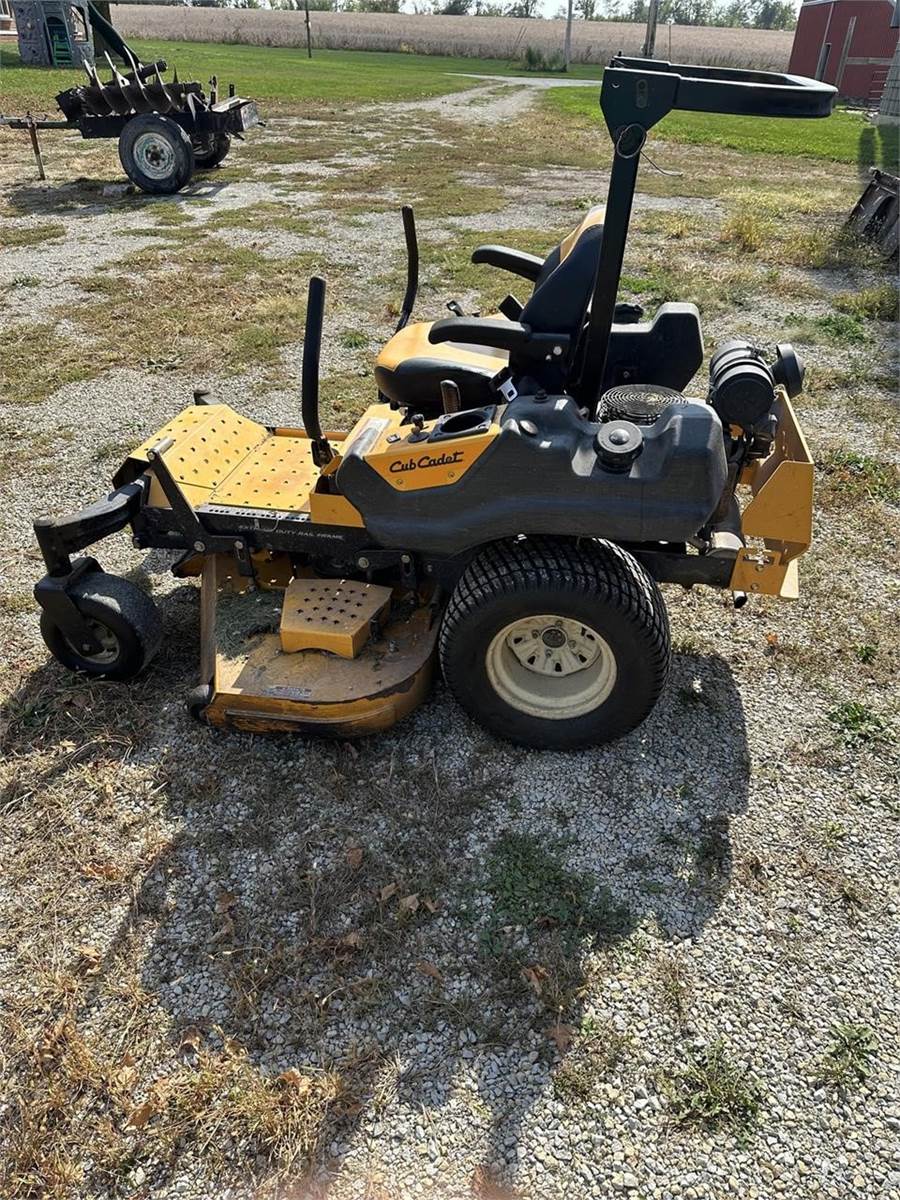 2018 Cub Cadet TANK LZ60 Zero Turn Mower For Sale, 418 Hours Lime