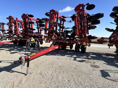 Case IH NUTRI PLACER 940 Anhydrous Fertilizer Applicator