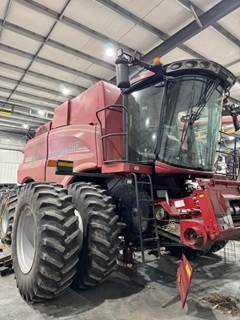 Case IH 6150 Combine
