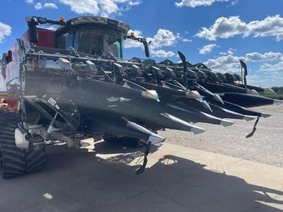 MAYA AMERICA 12R30F Corn Head