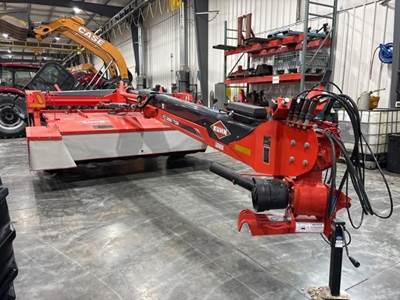 Kuhn FC3561TCR Pull-Type Mower Conditioner/Windrower