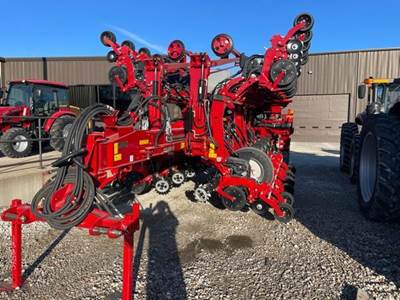 Case IH 2150S Planter / Row Unit