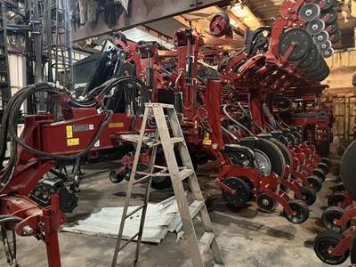 Case IH 2150S Planter / Row Unit