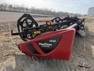 MacDon FD140 Platform