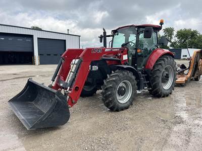 Case IH FARMALL 105U Tractor