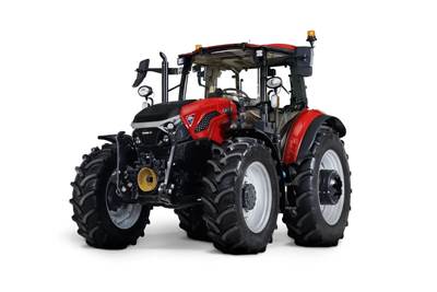 Case IH FARMALL 120C Tractor
