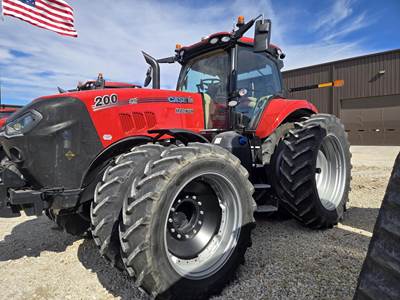 Case IH MAGNUM 200 AFS CONNECT Tractor