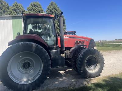 Case IH Magnum 275 Tractor