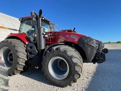 Case IH MAGNUM 340 AFS CONNECT Tractor