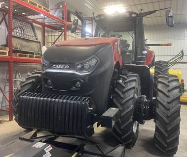 Case IH MAGNUM 405 Tractor