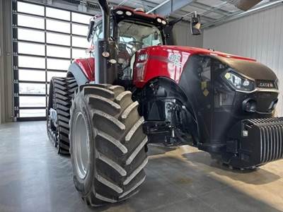 Case IH MAGNUM 405 ROWTRAC Tractor