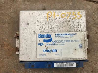 Bendix K098916R000 ABS Control Module for a 2015 Peterbilt 389
