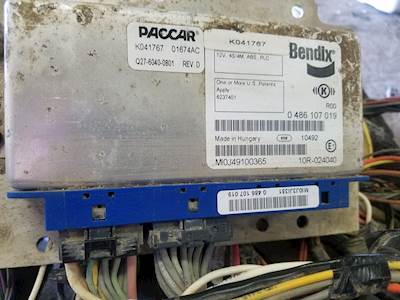 Bendix ABS Control Module for a 2012 Kenworth T800