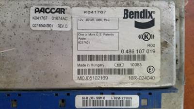 Bendix ABS Control Module for a 2007 Kenworth T600