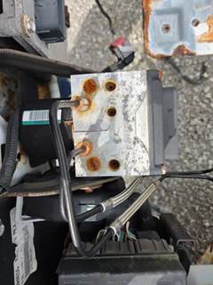 Ford ABS Control Module for a 2006 Ford F-550