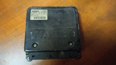 Wabco ABS-D ABS Control Module for a 2000 Mack CH613