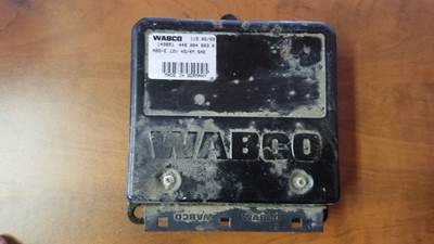 Wabco ABS-E ABS Control Module for a 2004 Kenworth T800
