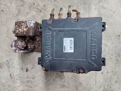 Wabco ABS-E ABS Control Module for a 2012 Blue Bird All American/All Canadian