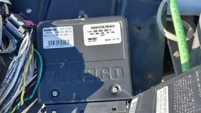 Wabco ABS Control Module for a 2006 Mack CX 613