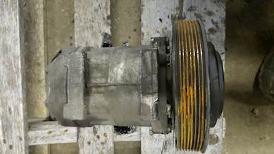 Volvo VNL A/C Compressor