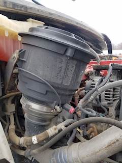 Freightliner M2 106 Right Air Cleaner / Air Filter Housing